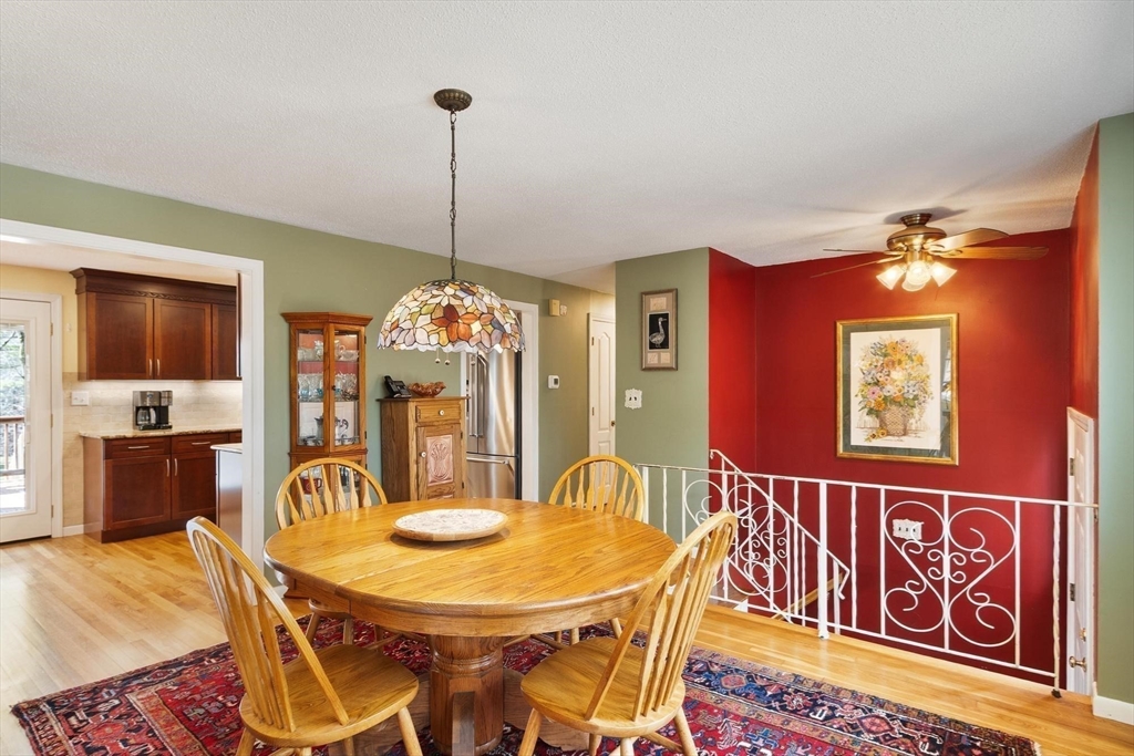 20 Bayberry Rd