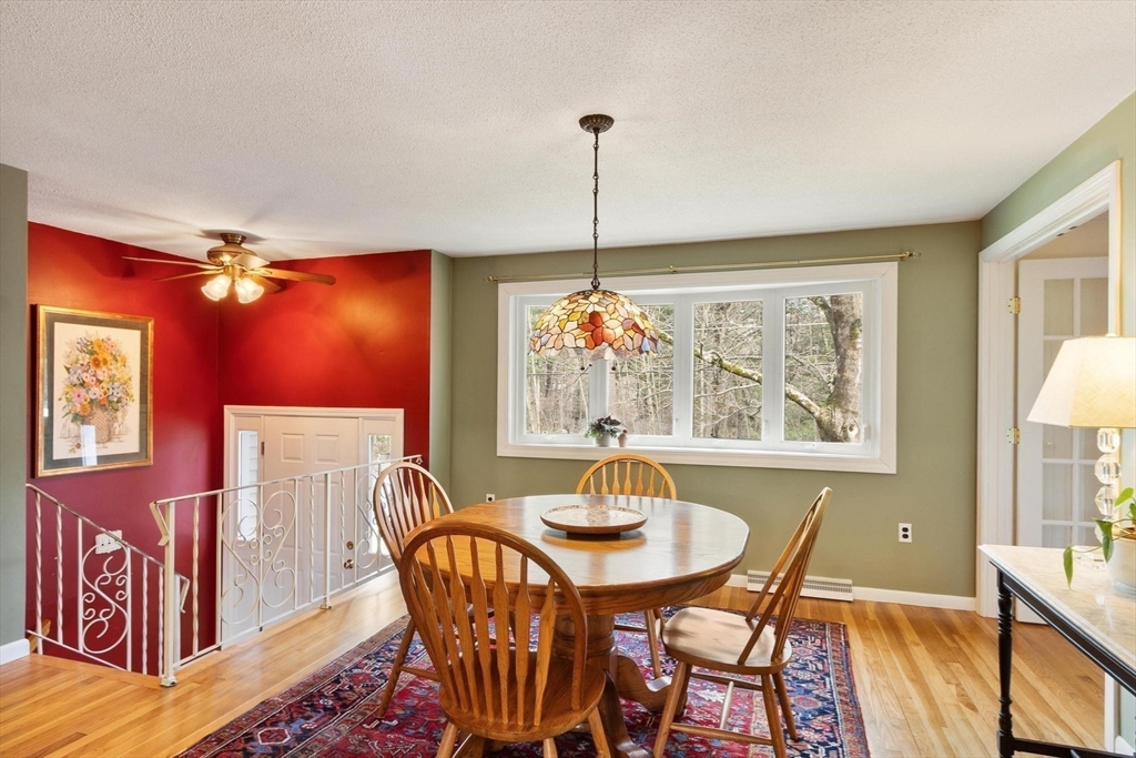 20 Bayberry Rd