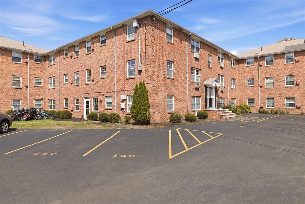 8 Colonial Village Drive # 3