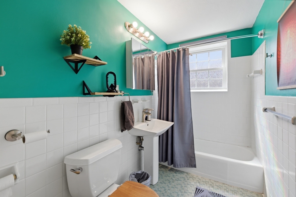 8 Colonial Village Drive # 3