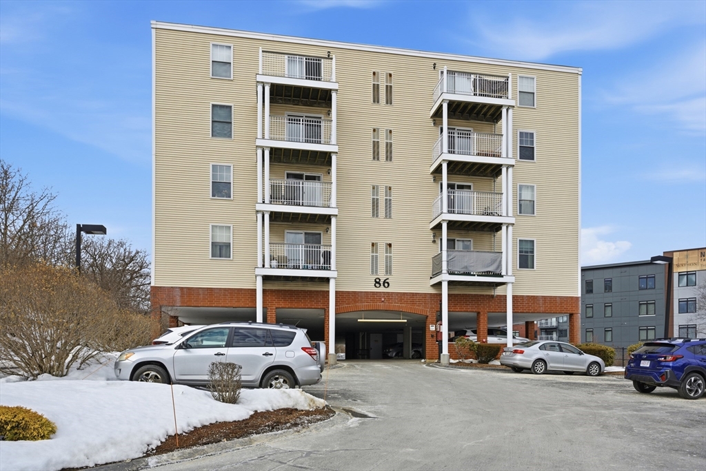 86 East Howard Street # 107