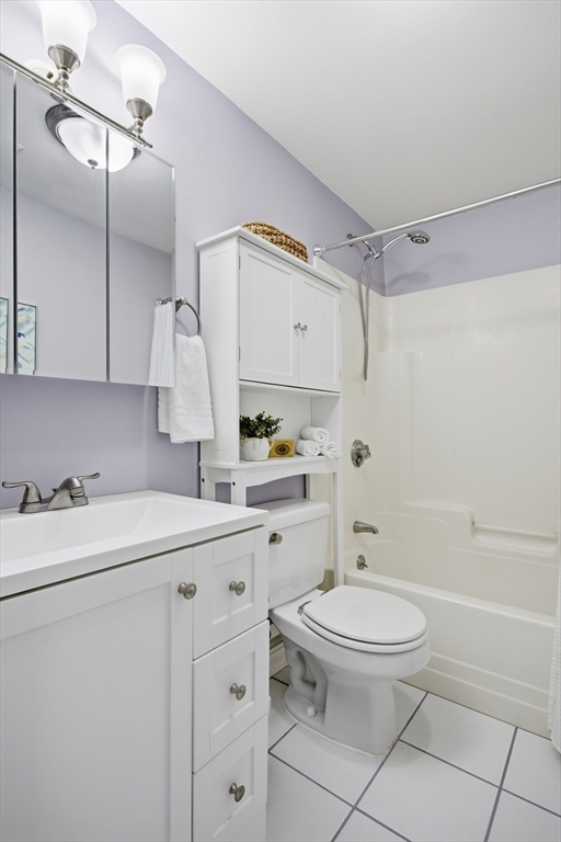 86 East Howard Street # 107