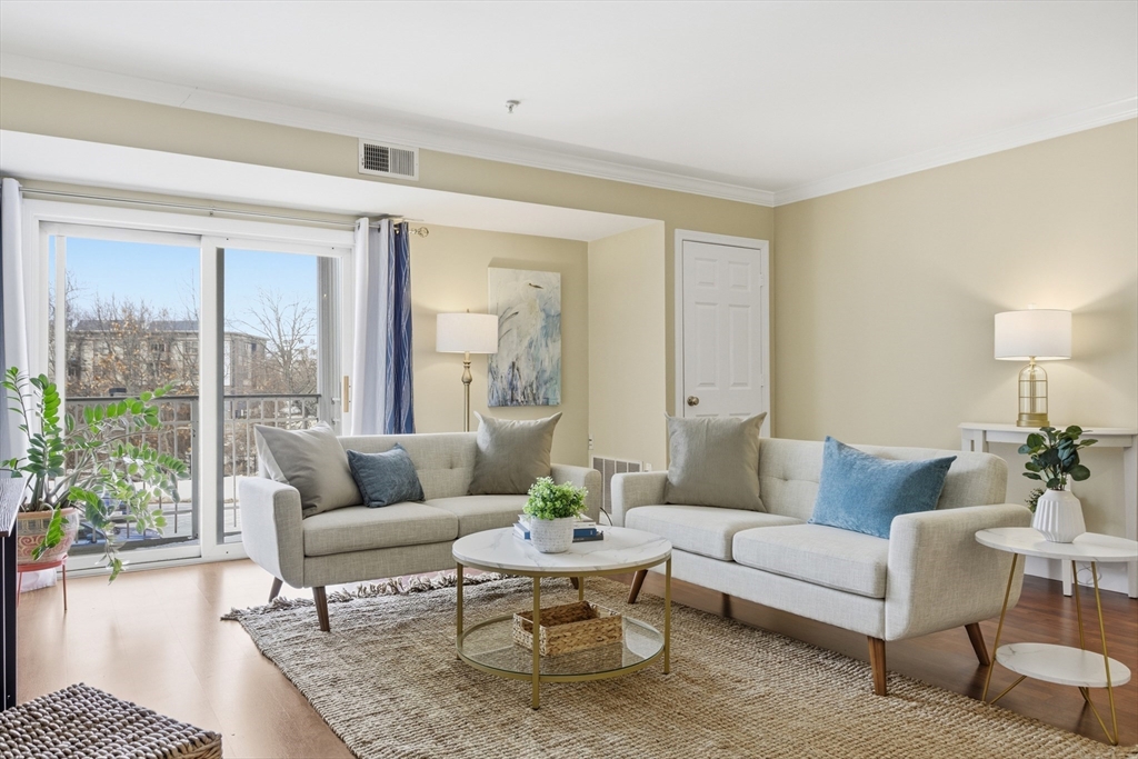 86 East Howard Street # 107