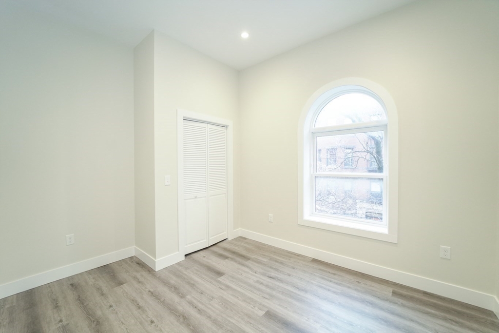 424 Marlborough Street # 2