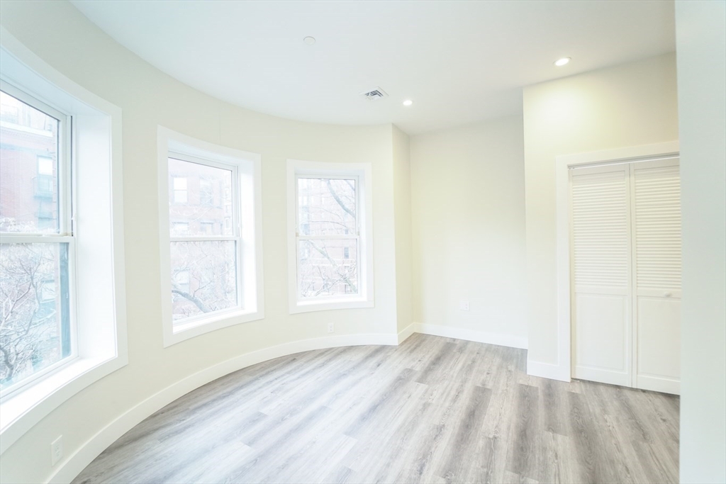 424 Marlborough Street # 2
