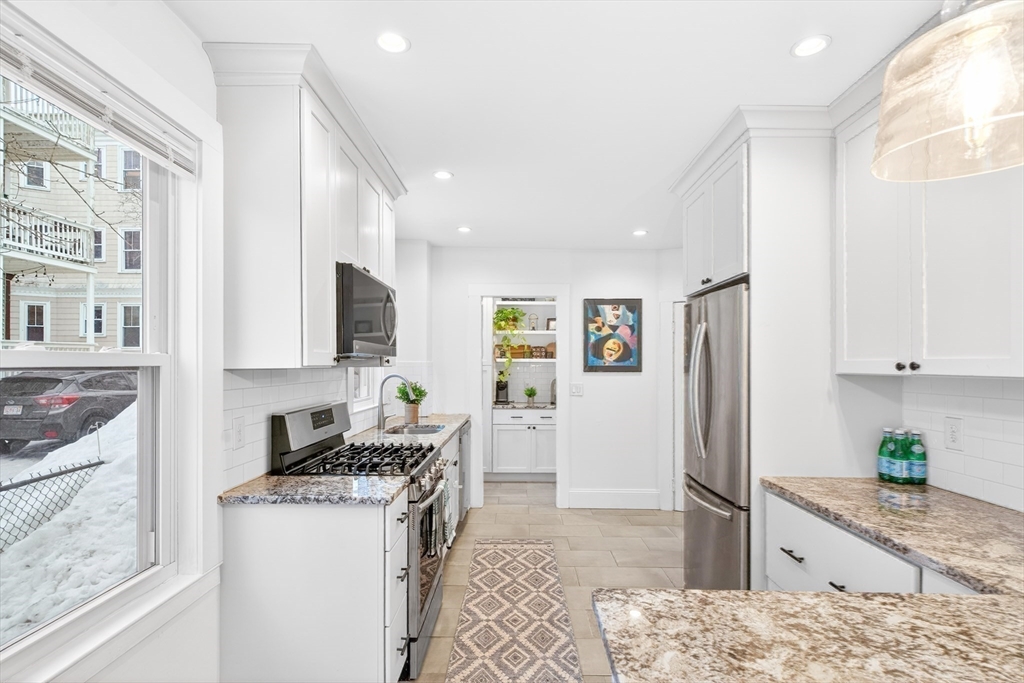6 Brattle St # 1
