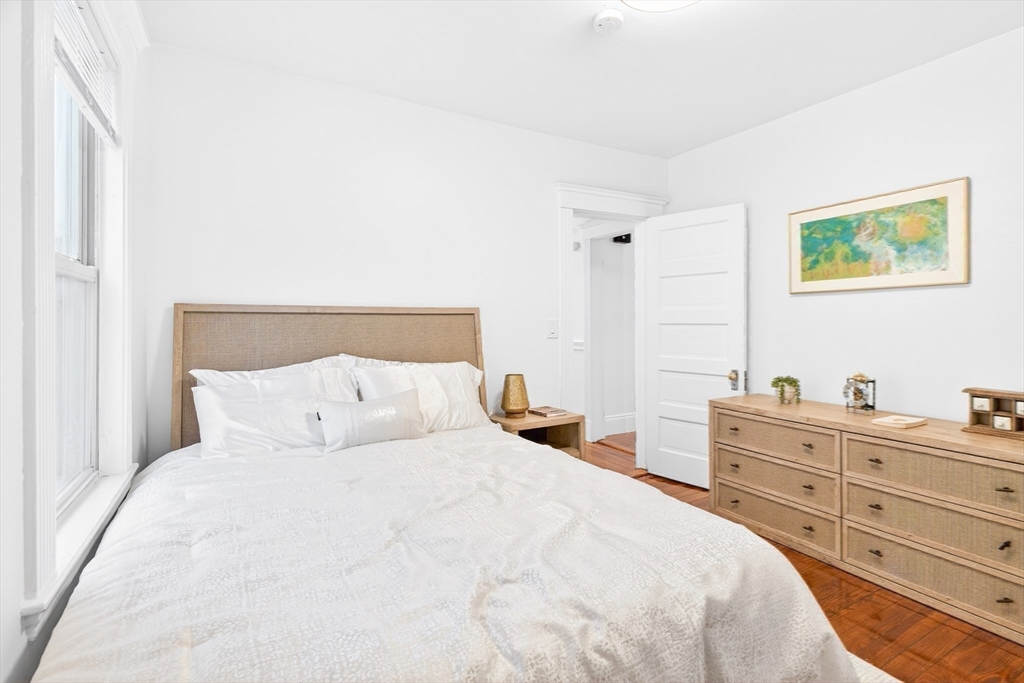 6 Brattle St # 1