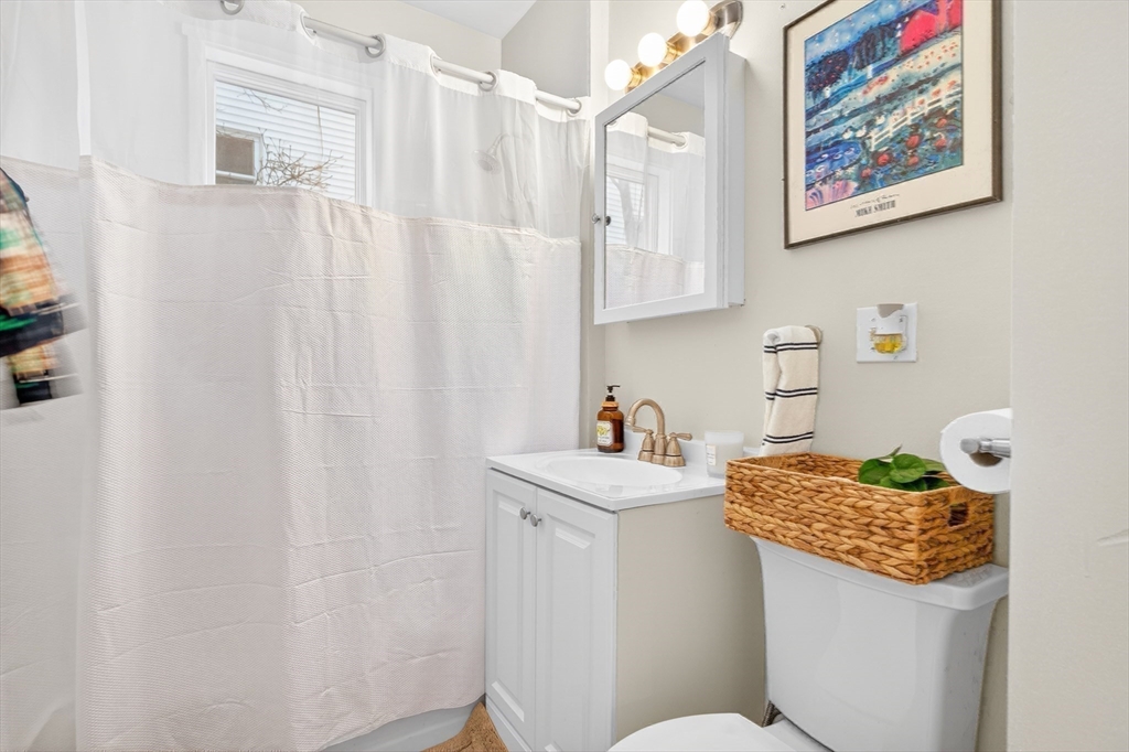 6 Brattle St # 1
