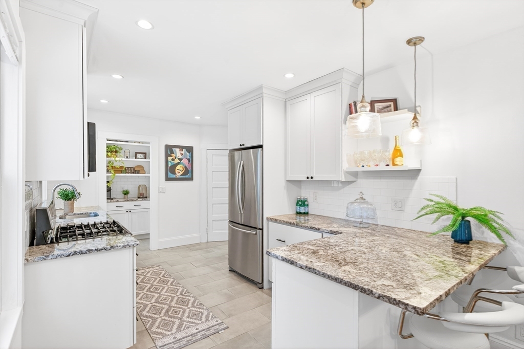 6 Brattle St # 1