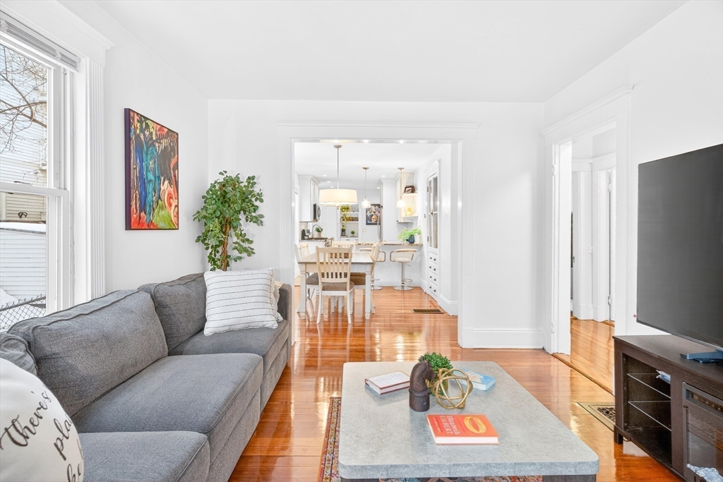 6 Brattle St # 1