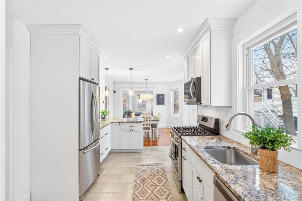 6 Brattle St # 1