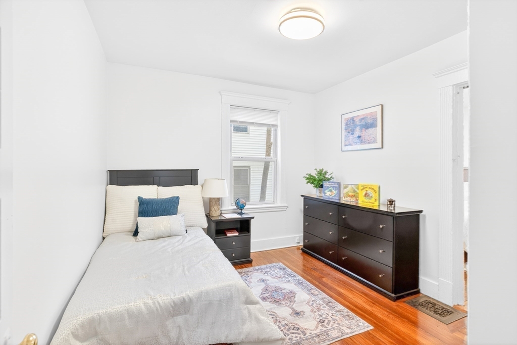 6 Brattle St # 1