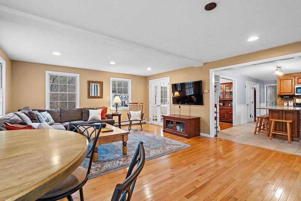 108 Harvard Rd