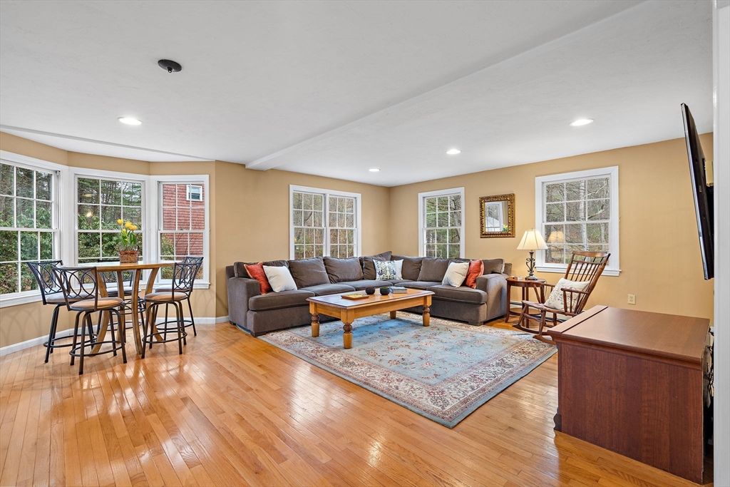108 Harvard Rd