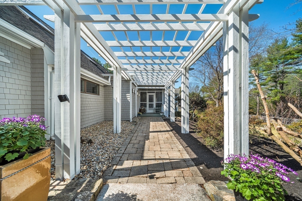 39 Kings Grant Rd