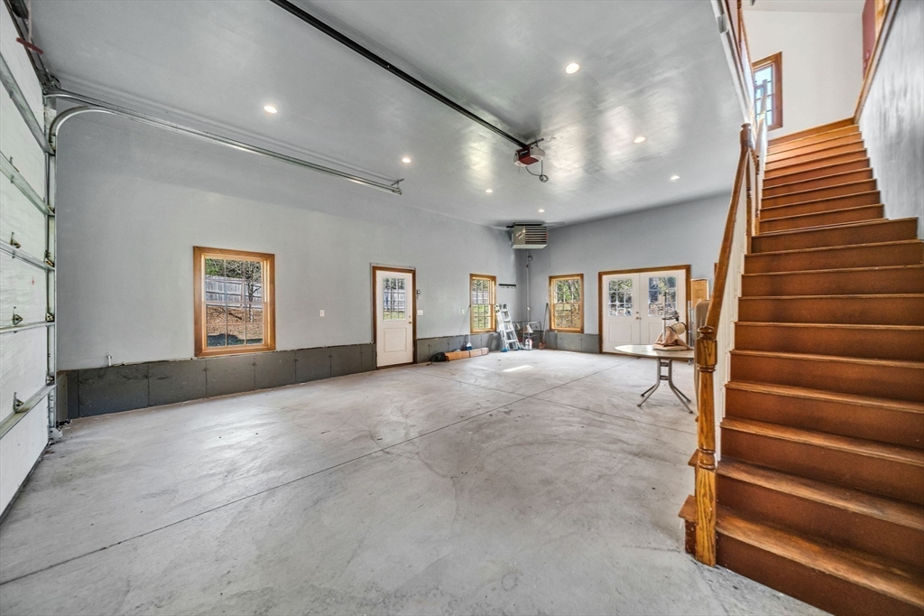 39 Kings Grant Rd