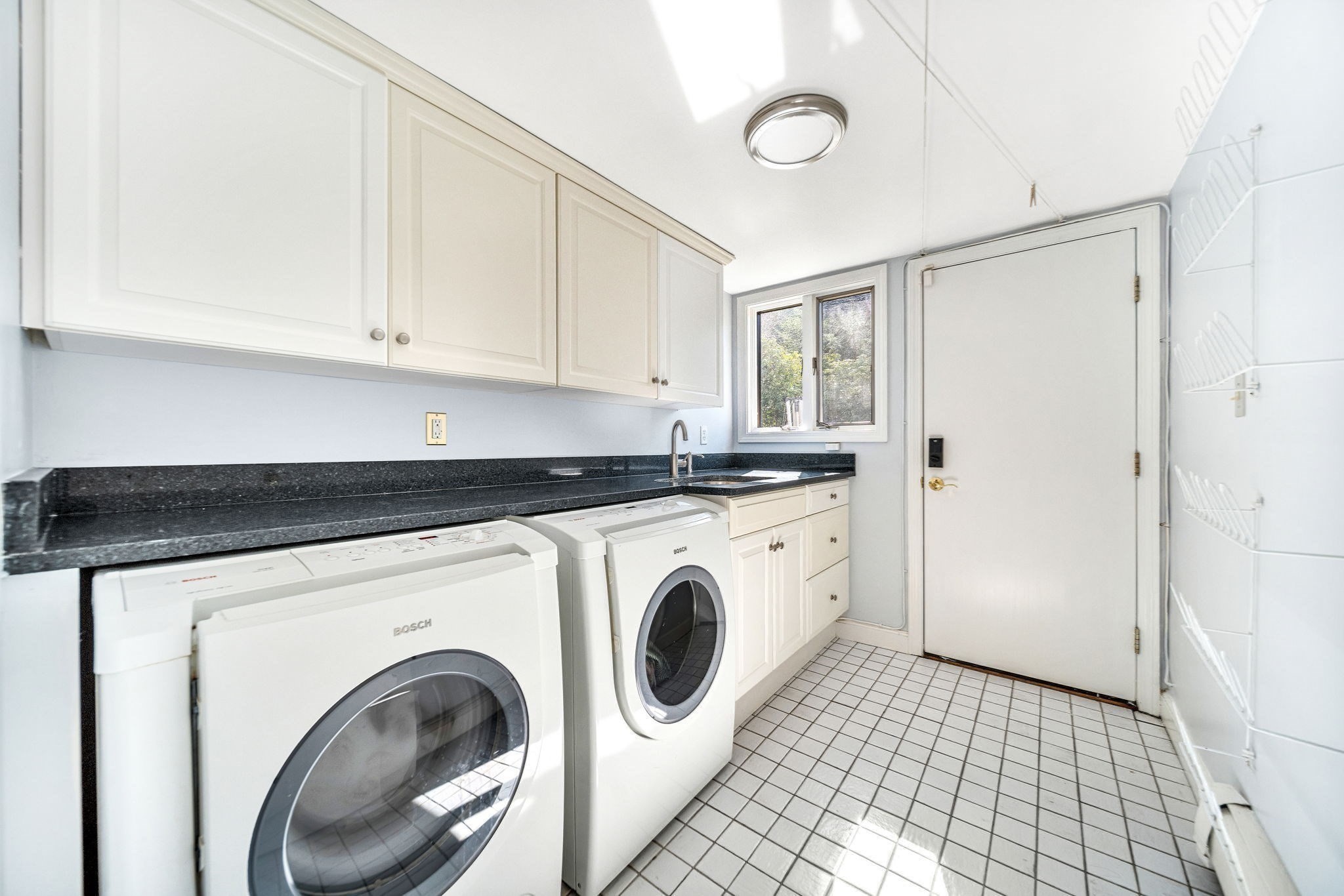 39 Kings Grant Rd