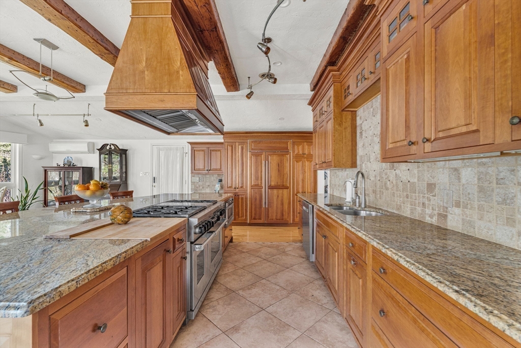 39 Kings Grant Rd