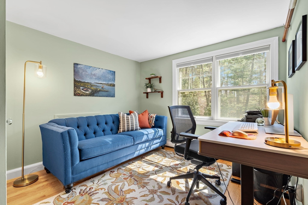 13 Mohegan Road