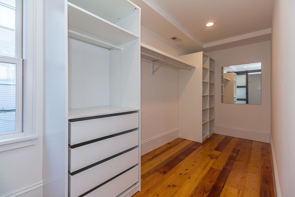 150-152 Huron Avenue # 152