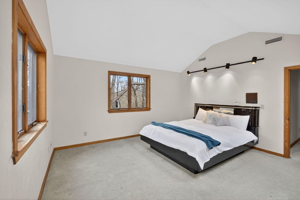 153 Alder Ln