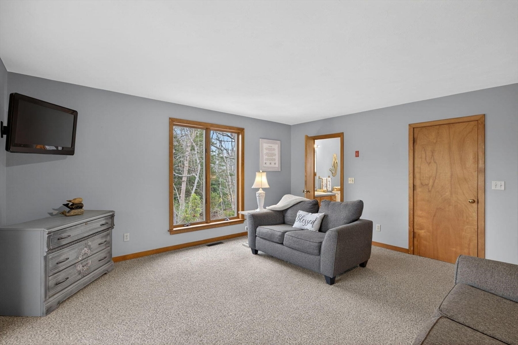 153 Alder Ln