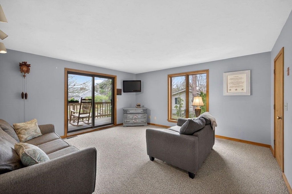 153 Alder Ln