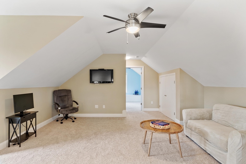 149 Long Hill Rd