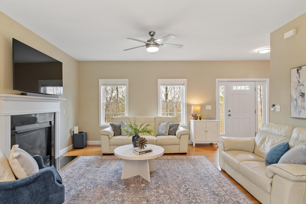 149 Long Hill Rd