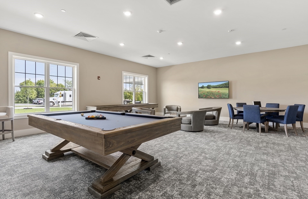 5 Peters Farm Way # 307
