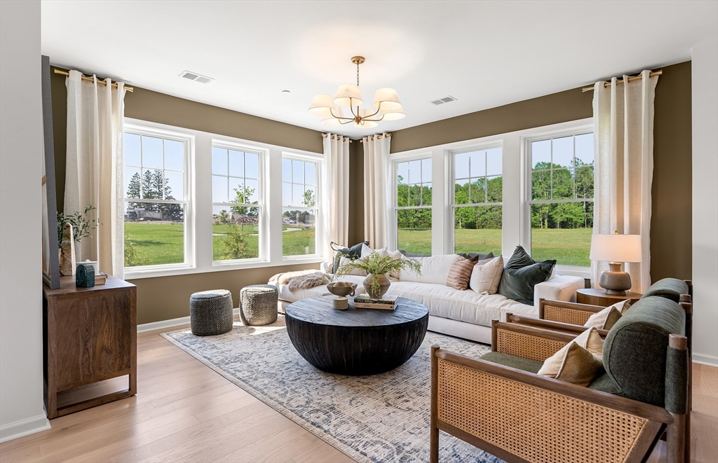 5 Peters Farm Way # 307