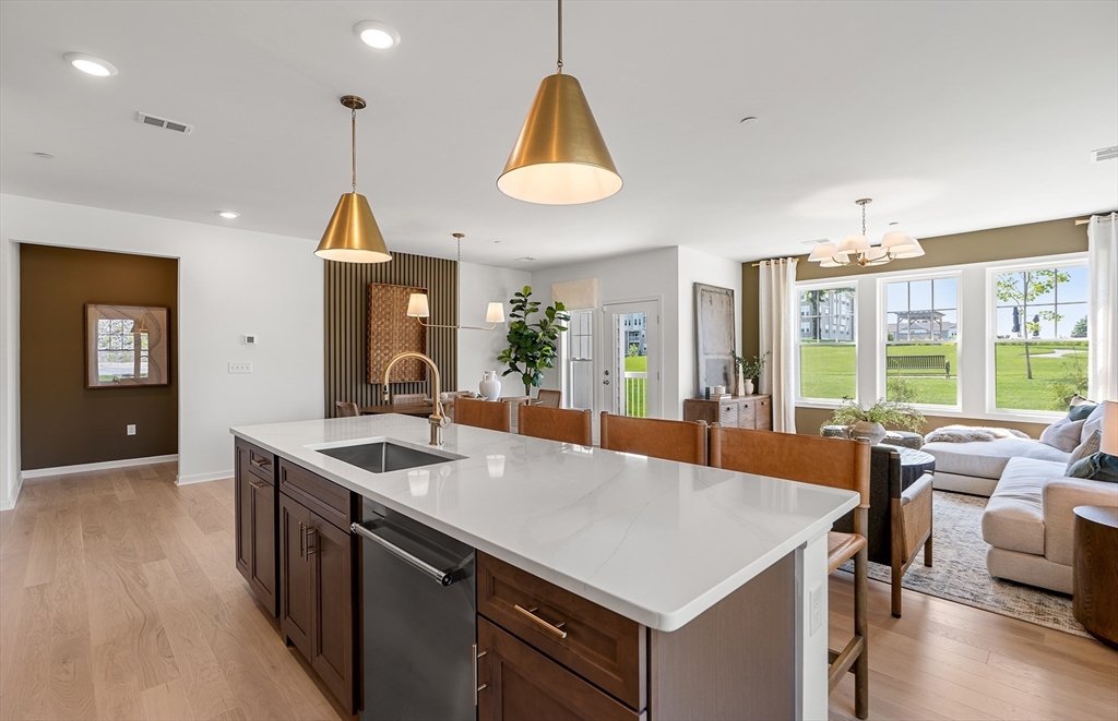5 Peters Farm Way # 307