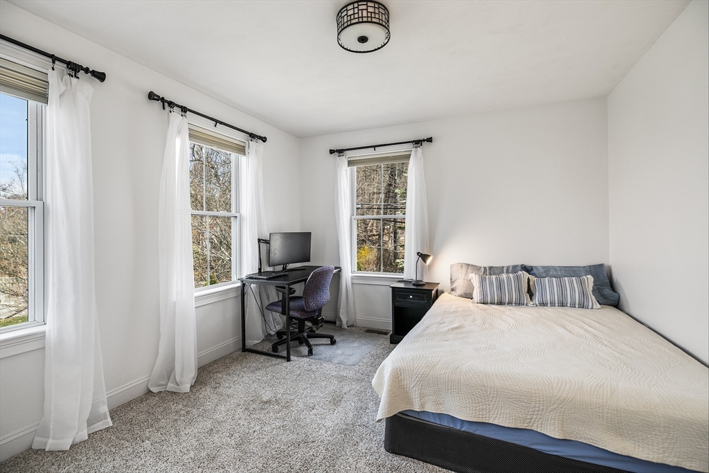 159 Prospect St # 4