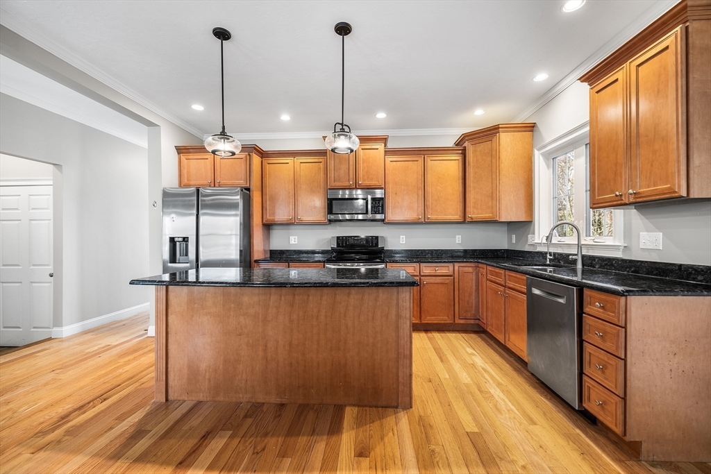 159 Prospect St # 4