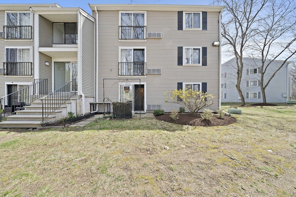 15 Village Rock Ln # 2