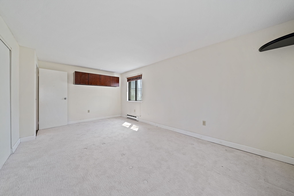 15 Village Rock Ln # 2
