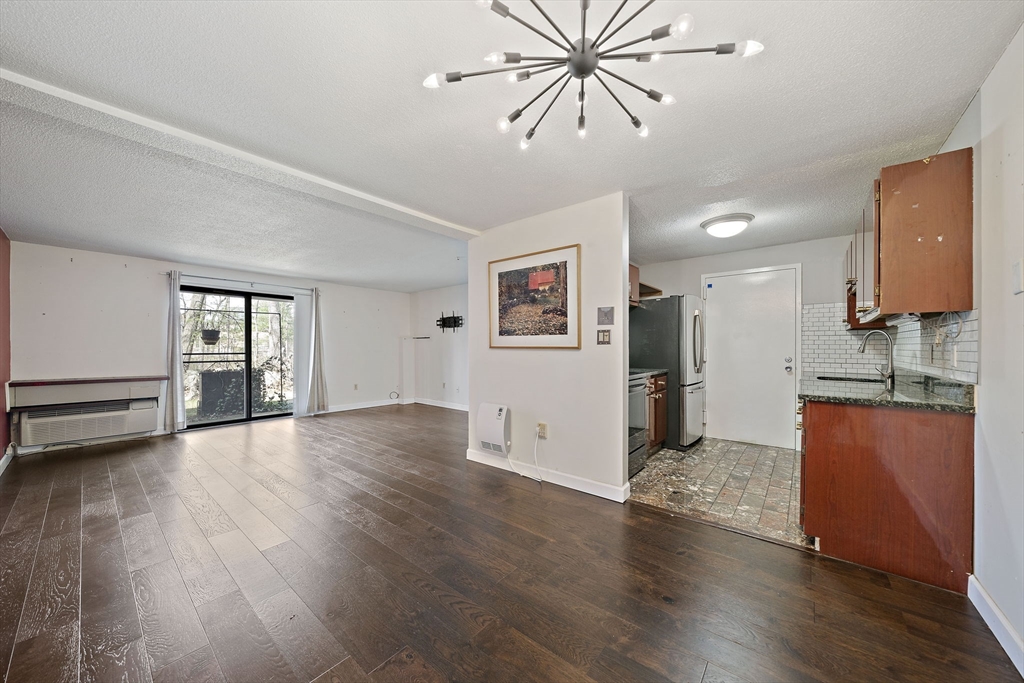 15 Village Rock Ln # 2