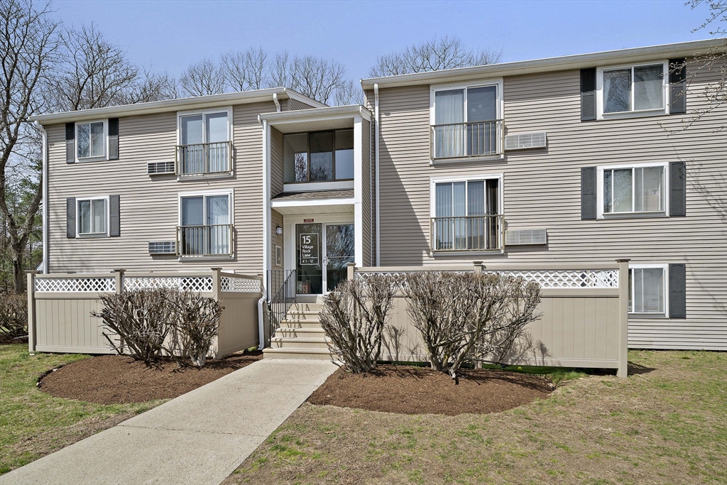 15 Village Rock Ln # 2