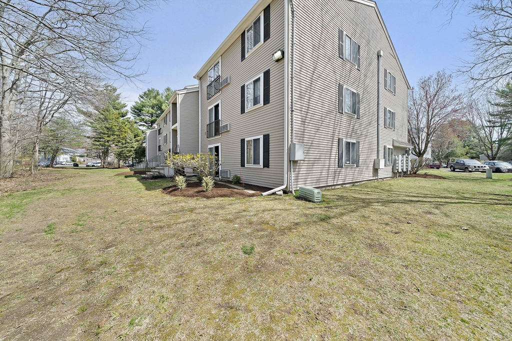 15 Village Rock Ln # 2
