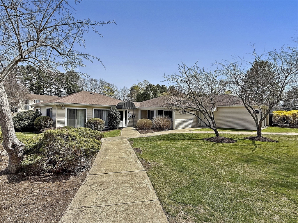 15 Village Rock Ln # 2