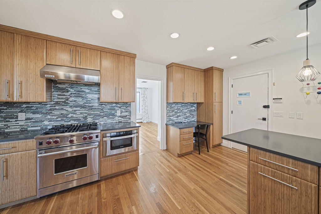 66 Roosevelt Rd # 66