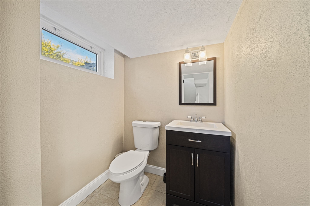 66 Roosevelt Rd # 66