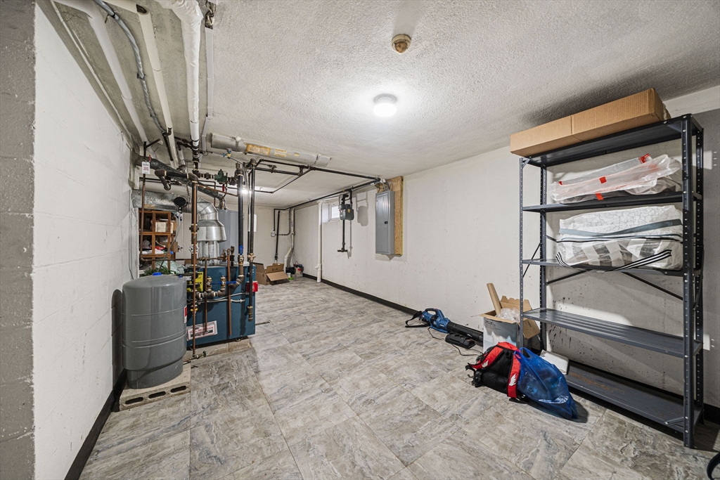 66 Roosevelt Rd # 66