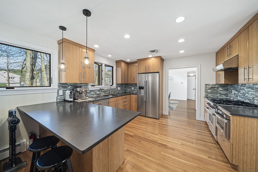 66 Roosevelt Rd # 66