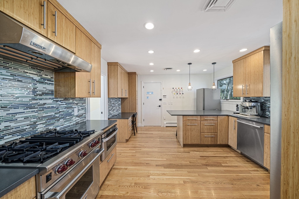 66 Roosevelt Rd # 66