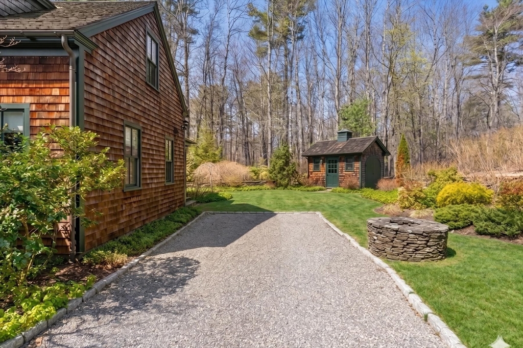 65 Baldwinville Rd