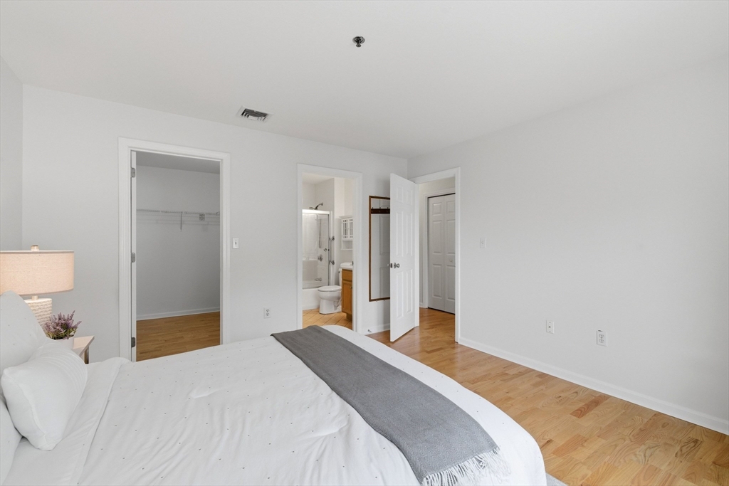 1 Eagle Dr # 1