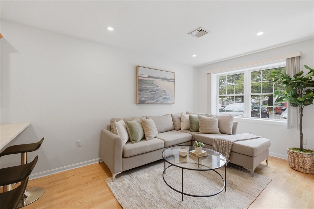 1 Eagle Dr # 1