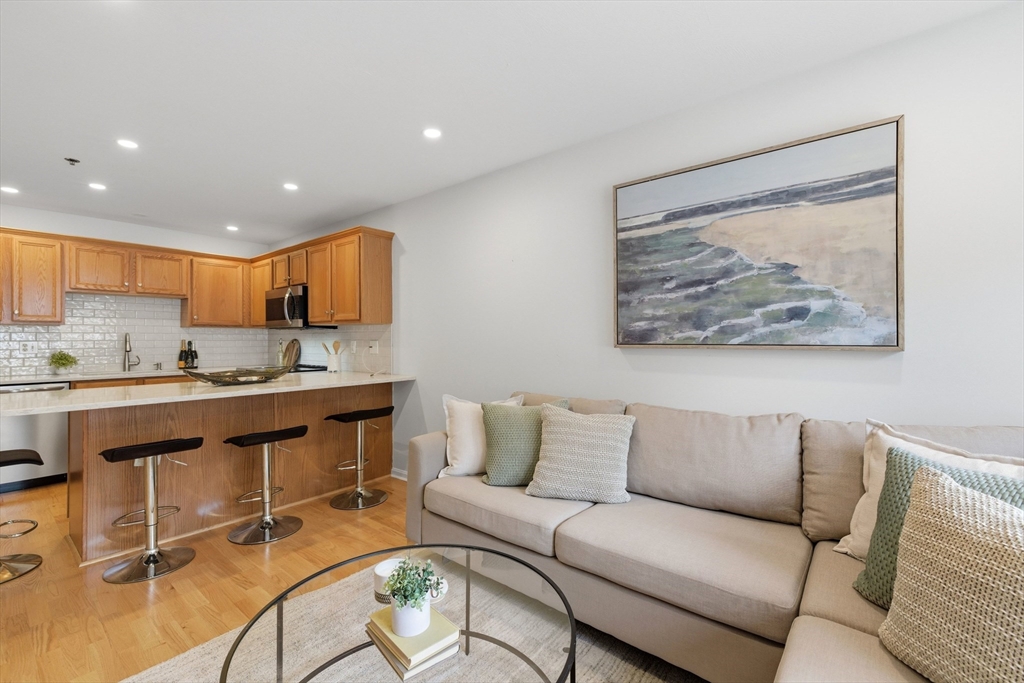 1 Eagle Dr # 1