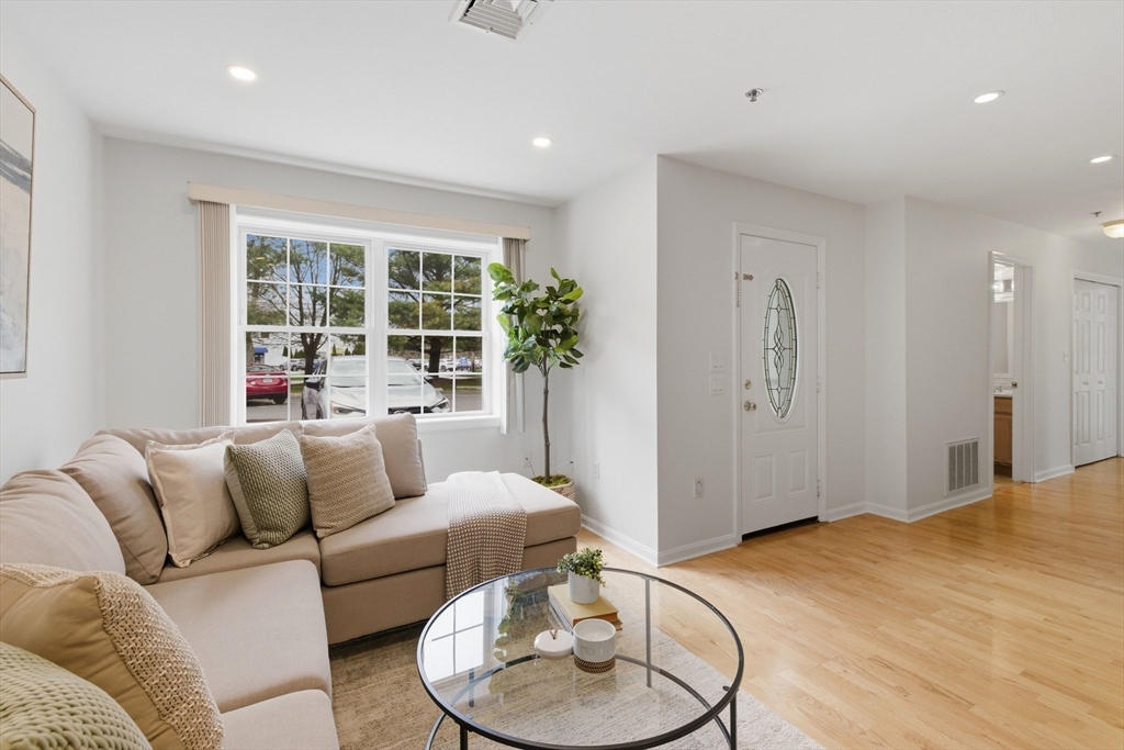 1 Eagle Dr # 1